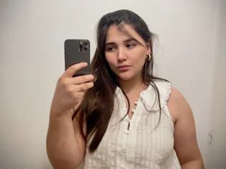 WebCAM of Angietubebe