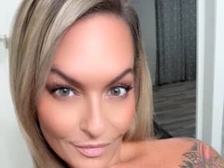 WebCAM of AnniLoveXXX