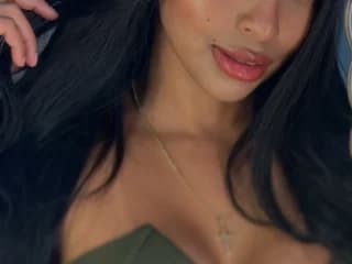 WebCAM von LATINA_BIG_CLITXXX